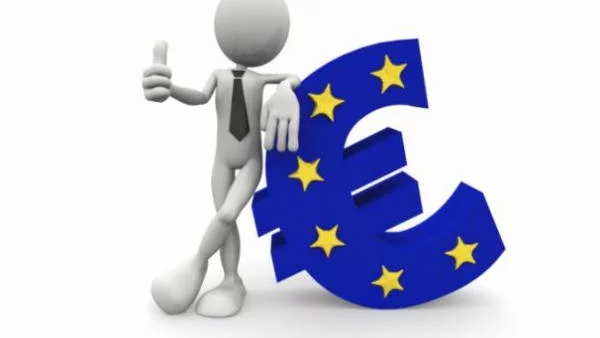 Седмица на очакване и последващ връх за еврото