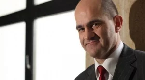 2012/09/11/0537527001380574745