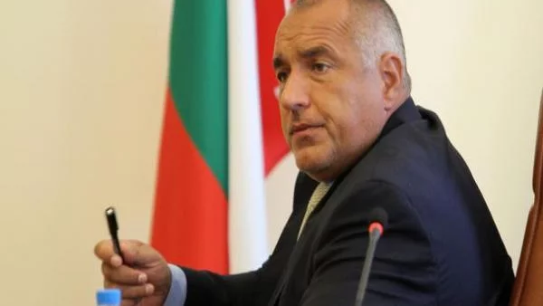 Борисов спира местенето на митниците