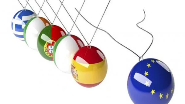 Фич: Краят на европейската криза е далеч