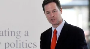 2012/09/26/0931051001380574016