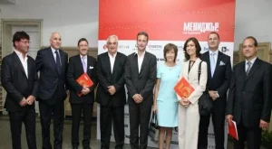 2012/09/28/0179475001380573855