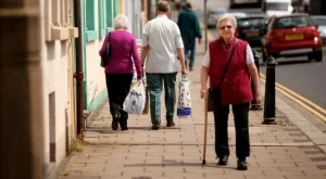 2012/10/02/0368961001380573704