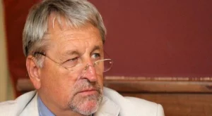 Експерти: Белене има бъдеще, само ако изнася ток