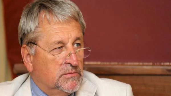 Експерти: Белене има бъдеще, само ако изнася ток