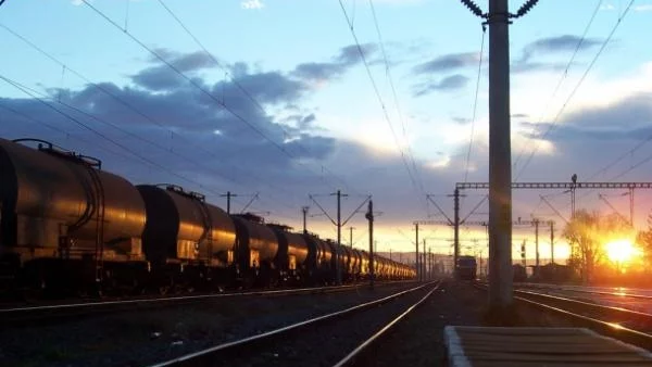 БДЖ остава без пътници, вдига цените