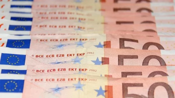 11 страни искат данък върху финансовите транзакции