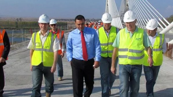 Завършват Дунав мост 2 до края на годината