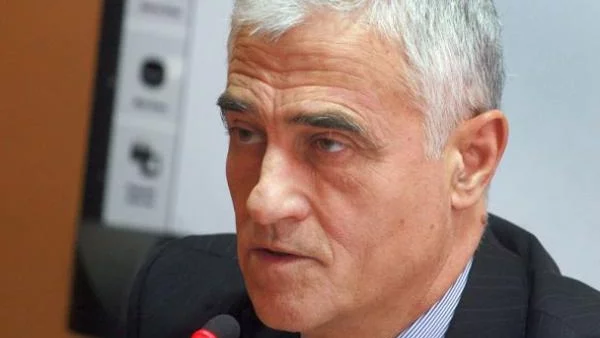 П. Димитров: Основната грешка на ГЕРБ е замразяването на доходите 