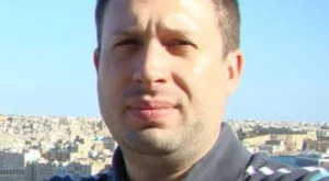 2012/10/15/0247868001380573062