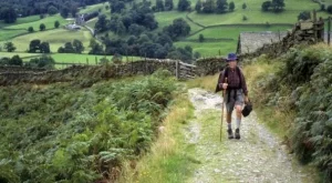 Притча: Какви хора живеят в този град?