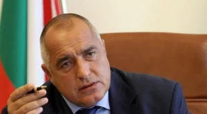 Борисов: Станишев не иска централа, а референдум