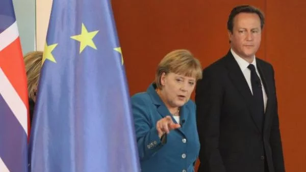 Меркел ще заплаши Камерън