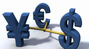 Еврото и доларът скочиха срещу йената

 