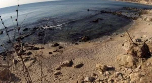 Отдават плажовете на парче