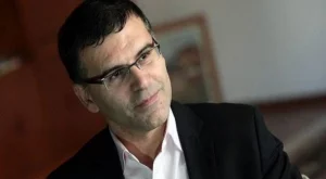 2012/10/25/0800253001380572493