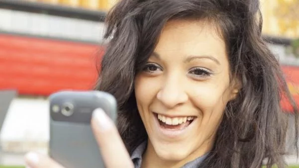 Контролираме телефона с поглед