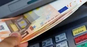 Парите от емигранти с 800 млн. евро по-малко
