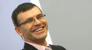 2012/11/03/0563892001380572034