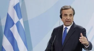 Самарас предупреди за опасността от излизане от еврозоната