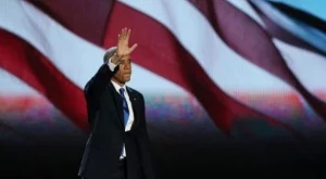 Доларът пада след победата на Обама