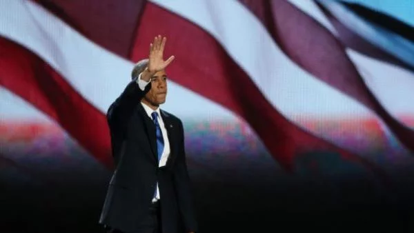 Доларът пада след победата на Обама