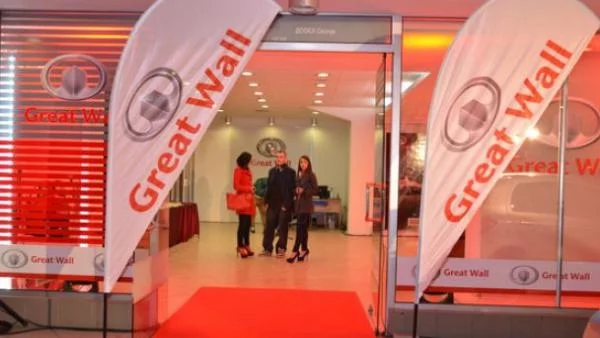 Литекс Моторс атакува Македония