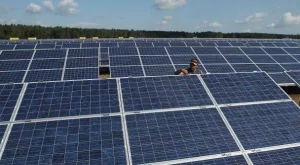 ЕС разследва дъмпингов внос на китайски соларни панели