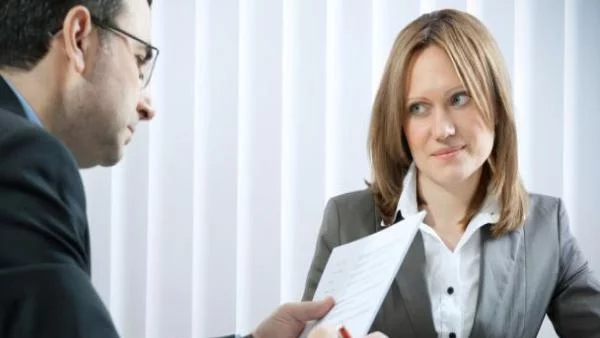 Не квалификацията, а дипломацията определя заплатата