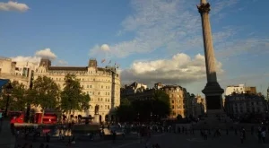 Островът стяга извънредни ограничения за български работници