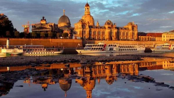 Гърци и испанци търсят спасение в Германия