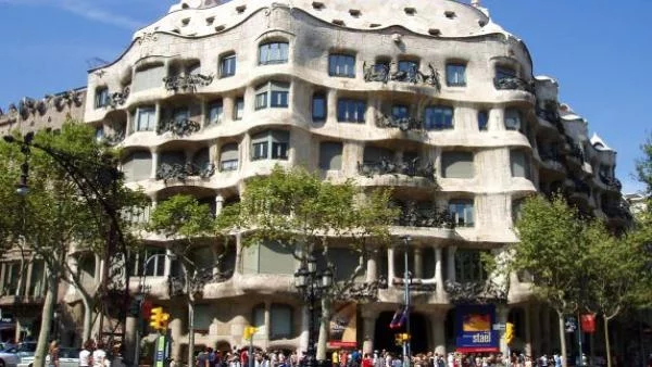 Испания приютява чужденци срещу покупка на имот