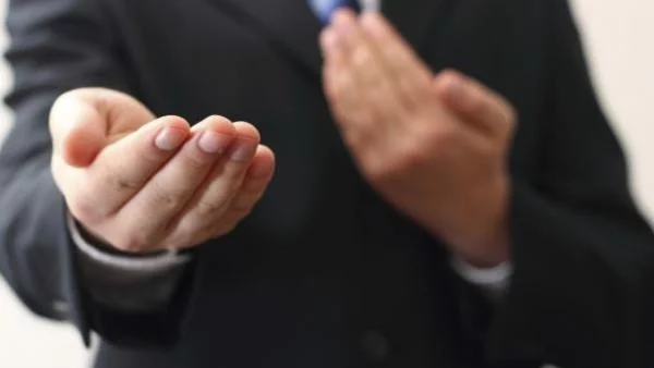 Гърция примамва богати чужденци с данъчни префернции