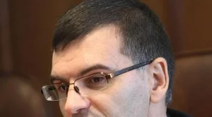 2012/11/23/0584138001380571009