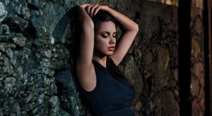 Бременната Адриана Лима краси календара на Pirelli 2013