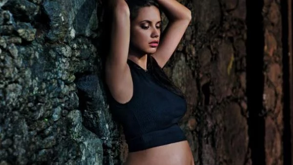 Бременната Адриана Лима краси календара на Pirelli 2013