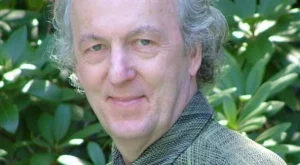 2012/12/05/0812135001380570391