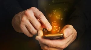 2012/12/06/0412710001380570343