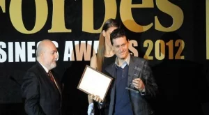 2012/12/06/0708365001380570335