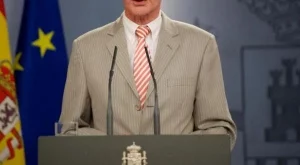 2012/12/09/0715349001380570215