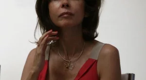 2012/12/10/0195692001380570162