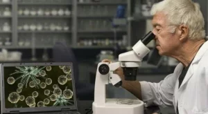 България харчи три пъти по-малко пари за наука от средното в ЕС