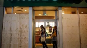 Старбъкс с апел за фискален консенсус в САЩ