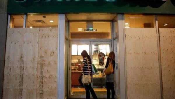 Старбъкс с апел за фискален консенсус в САЩ