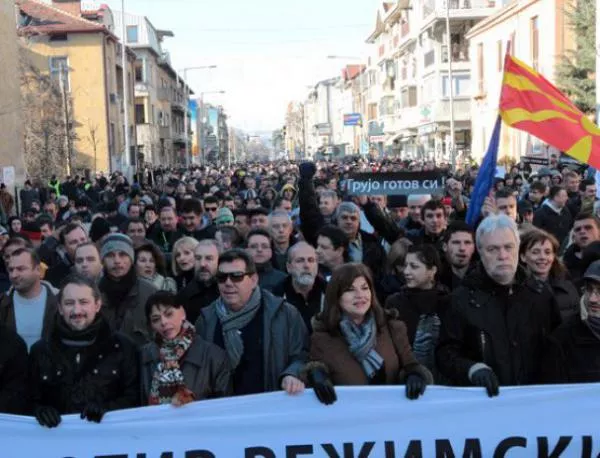 Македонската заблуда се разсейва, а ние можем само да допринесем