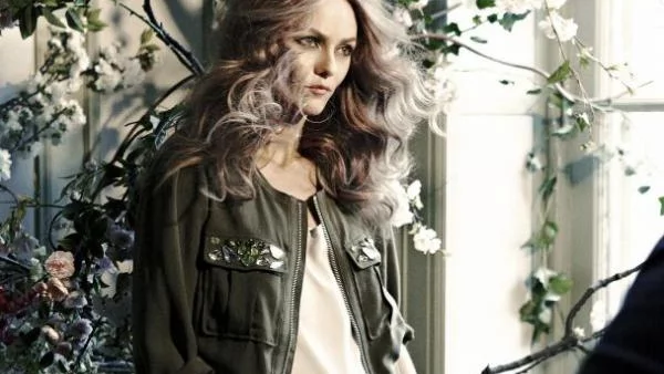 Ванеса Паради е лице на пролетната колекция на H&M