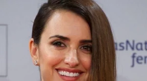 Пенелопе Крус и като певица