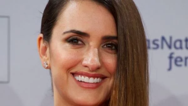 Пенелопе Крус и като певица