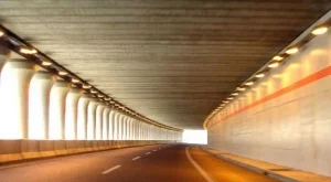 Тежки времена за малките играчи в пътното строителство вещае експерт