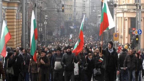 "Да запалим монополите" в цялата страна